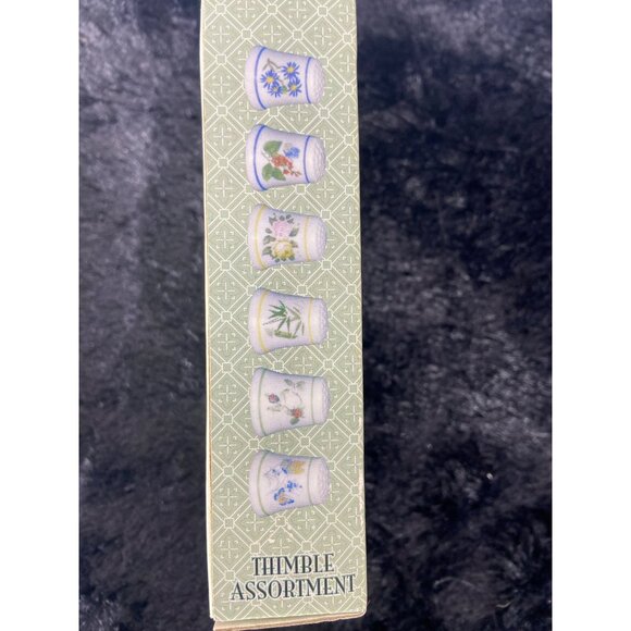 Porcelain Thimble Assortment of Six (6) Floral NWB - Picture 4 of 4